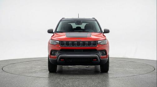 Red Hot Pearlcoat 2025 Jeep Compass Trailhawk