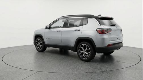 Silver Zynith Metallic Clearcoat 2025 Jeep Compass Limited