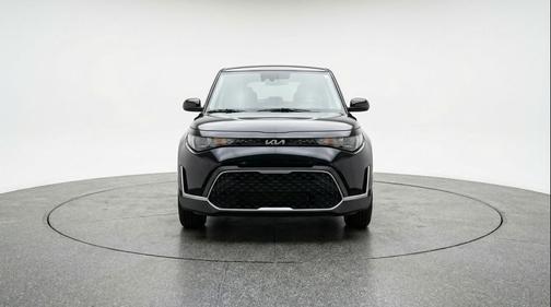 Fusion Black 2025 Kia Soul LX