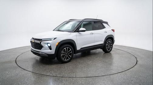 Summit White 2025 Chevrolet Trailblazer LT