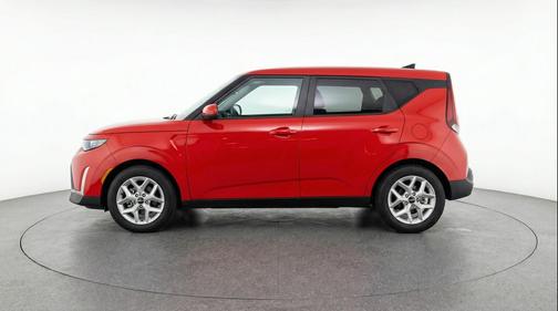 Inferno Red 2025 Kia Soul LX