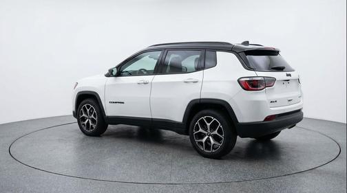 Bright White Clearcoat 2025 Jeep Compass Limited