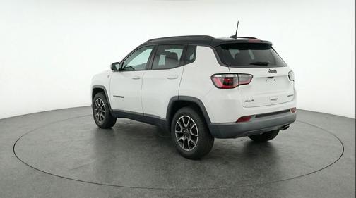 Bright White Clearcoat 2025 Jeep Compass Trailhawk