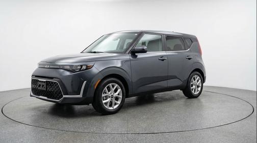 Gravity Gray 2025 Kia Soul LX