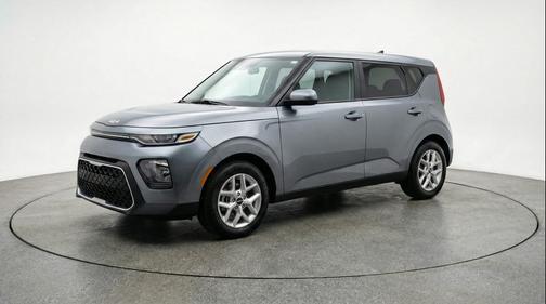 Gravity Gray 2025 Kia Soul LX