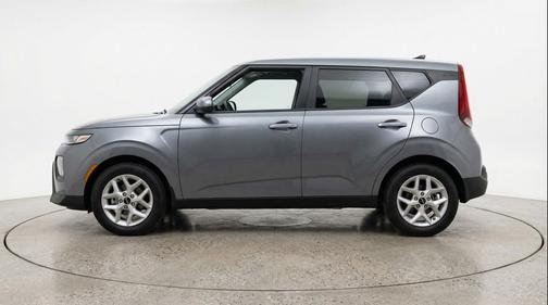 Gravity Gray 2025 Kia Soul LX