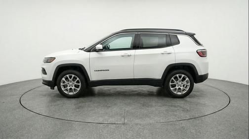 Bright White Clearcoat 2025 Jeep Compass Limited