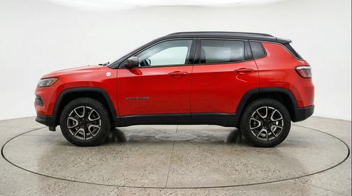 Red Hot Pearlcoat 2025 Jeep Compass Trailhawk
