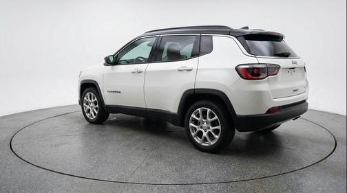 Bright White Clearcoat 2025 Jeep Compass Limited