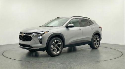 Sterling Gray Metallic 2025 Chevrolet Trax LT