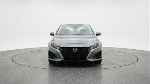 Gun Metallic 2025 Nissan Altima SV FWD
