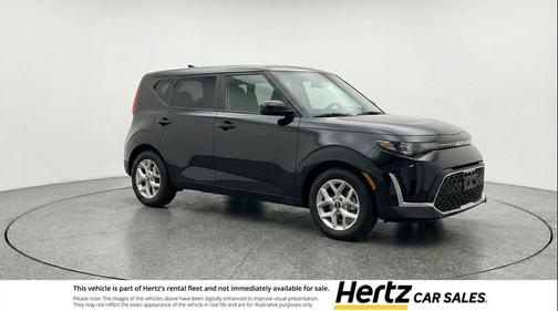 Fusion Black 2025 Kia Soul LX
