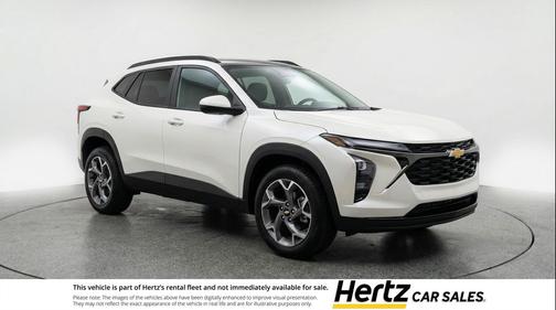 Summit White 2025 Chevrolet Trax LT