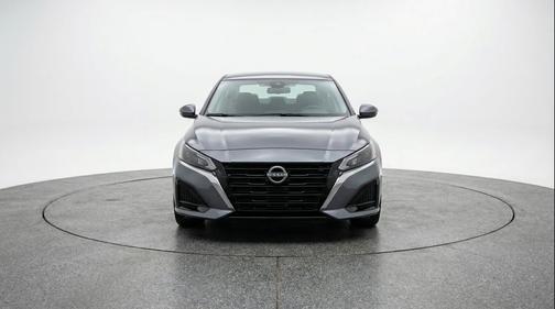 Gun Metallic 2025 Nissan Altima SV FWD