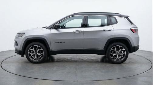 Silver Zynith Metallic Clearcoat 2025 Jeep Compass Limited