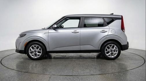 Steel Gray 2025 Kia Soul LX