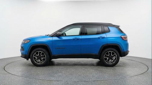 Hydro Blue Pearlcoat 2025 Jeep Compass Trailhawk