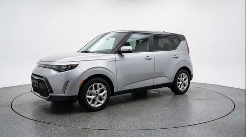 Steel Gray 2025 Kia Soul LX