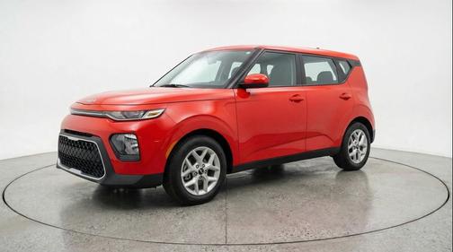 Inferno Red 2025 Kia Soul LX