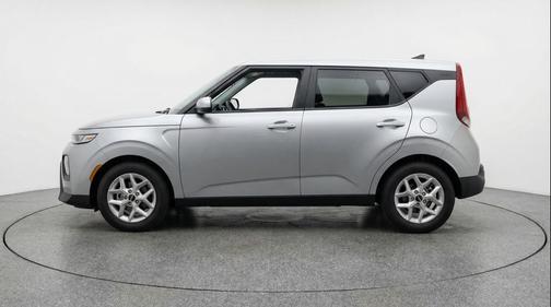 Steel Gray 2025 Kia Soul LX