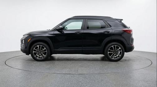 Mosaic Black Metallic 2025 Chevrolet Trailblazer LT