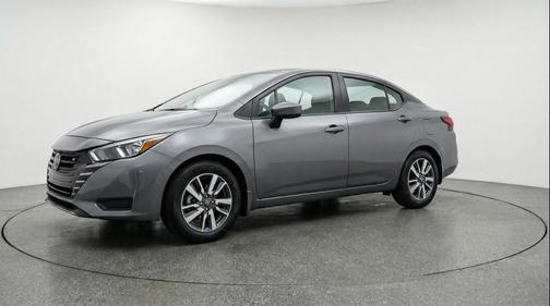 Gun Metallic 2025 Nissan Versa 1.6 SV