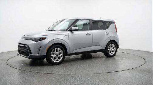 Steel Gray 2025 Kia Soul LX