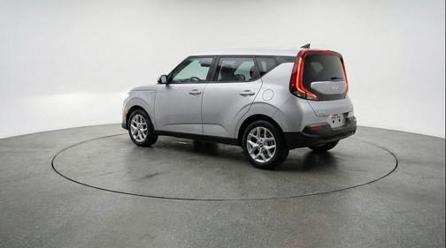 Steel Gray 2025 Kia Soul LX
