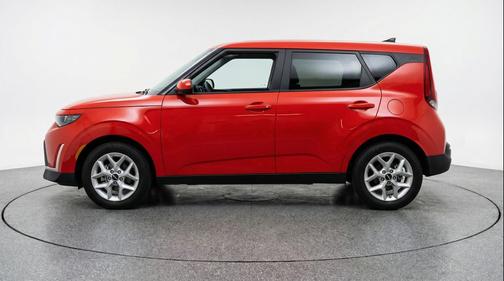 Inferno Red 2025 Kia Soul LX