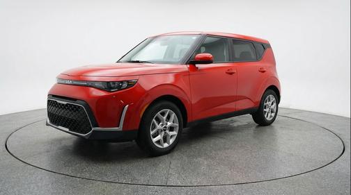 Inferno Red 2025 Kia Soul LX