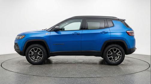 Hydro Blue Pearlcoat 2025 Jeep Compass Trailhawk