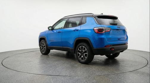 Hydro Blue Pearlcoat 2025 Jeep Compass Trailhawk