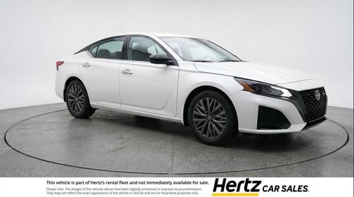 Glacier White 2025 Nissan Altima SV FWD