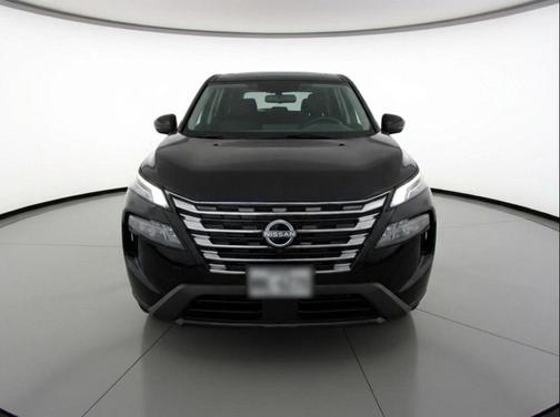 Super Black 2025 Nissan Rogue SV