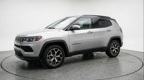 Silver Zynith Metallic Clearcoat 2025 Jeep Compass Limited