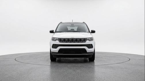 Bright White Clearcoat 2025 Jeep Compass Limited