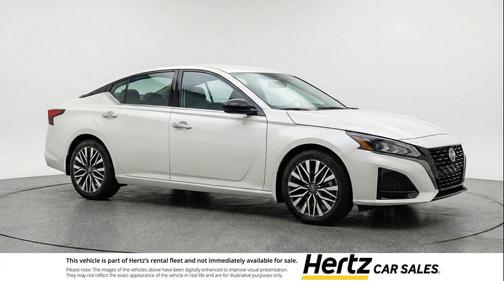 Glacier White 2025 Nissan Altima SV FWD