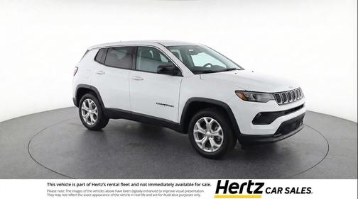 Bright White Clearcoat 2025 Jeep Compass Latitude