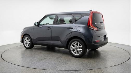 Gravity Gray 2025 Kia Soul LX