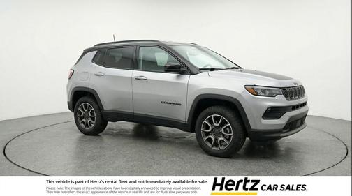 Silver Zynith Metallic Clearcoat 2025 Jeep Compass Trailhawk