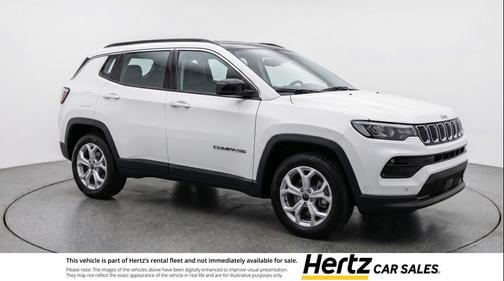 Bright White Clearcoat 2025 Jeep Compass Latitude