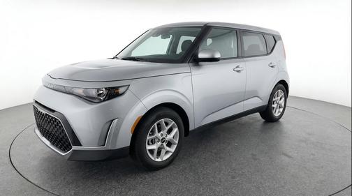 Steel Gray 2025 Kia Soul LX