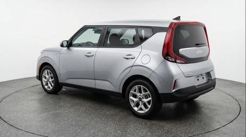 Steel Gray 2025 Kia Soul LX