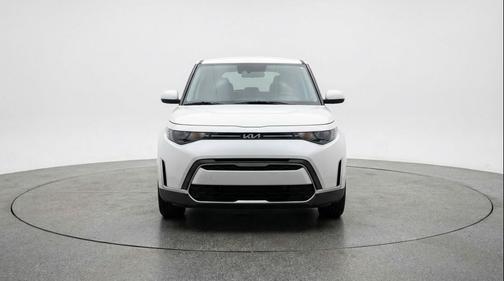 Snow White Pearl 2025 Kia Soul LX