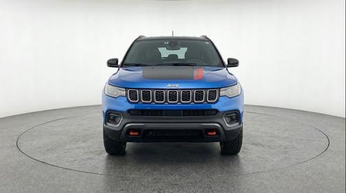Hydro Blue Pearlcoat 2025 Jeep Compass Trailhawk