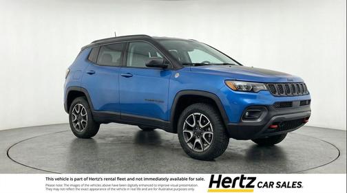 Hydro Blue Pearlcoat 2025 Jeep Compass Trailhawk