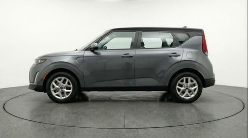 Gravity Gray 2025 Kia Soul LX