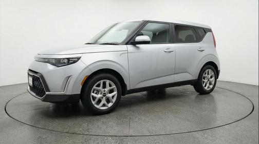 Steel Gray 2025 Kia Soul LX