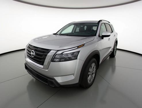 Brilliant Silver Metallic 2025 Nissan Pathfinder SV 4WD