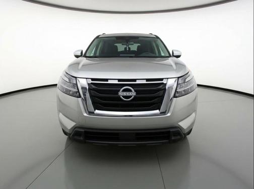 Brilliant Silver Metallic 2025 Nissan Pathfinder SV 4WD